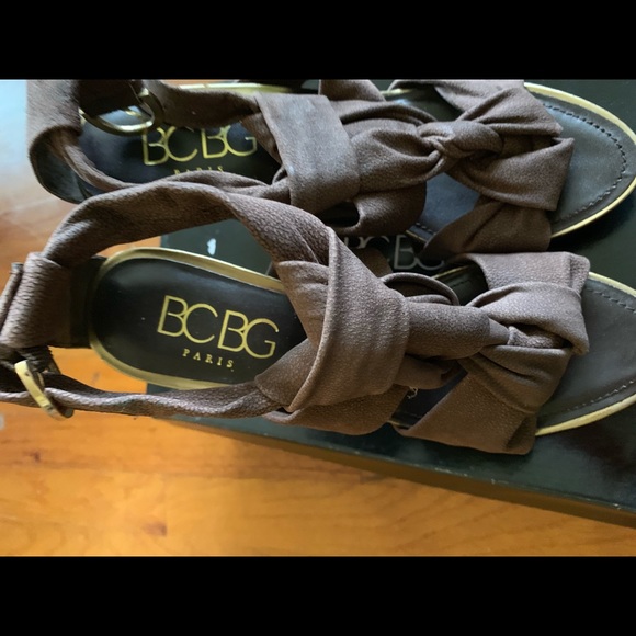 BCBG wedge sandals - Picture 6 of 7